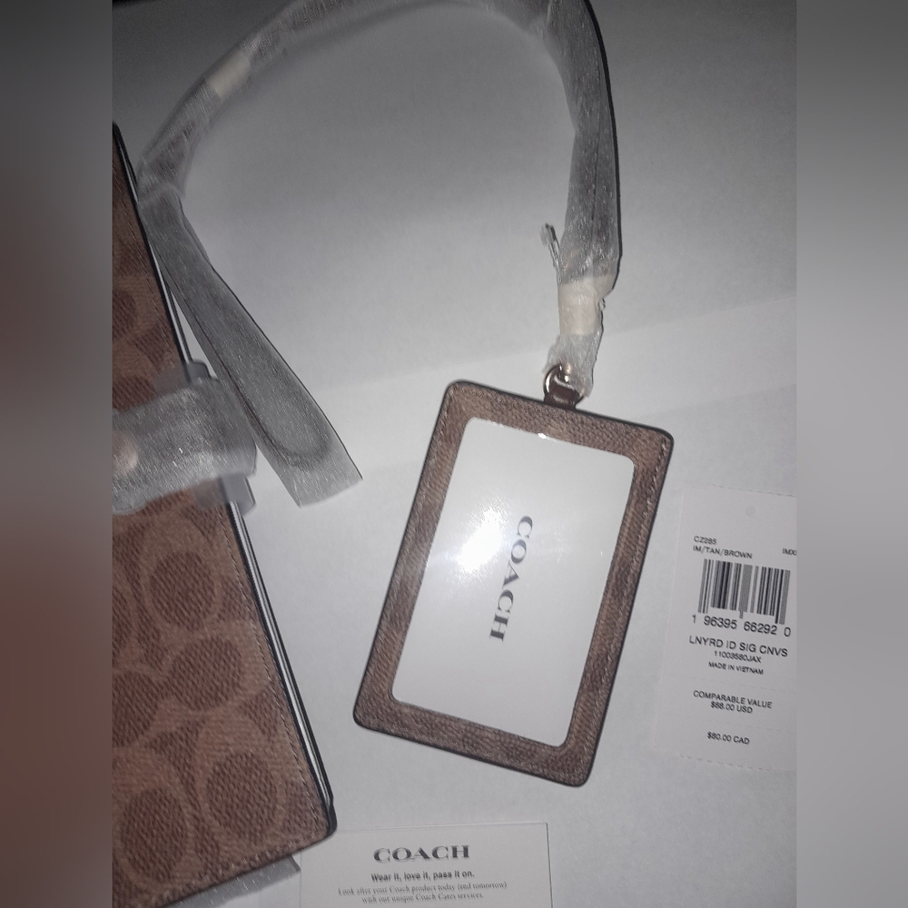 New Coach Notebook & Matching ID Lanyard In Sing. Tan/Brown Gold NWT - Picture 6 of 13